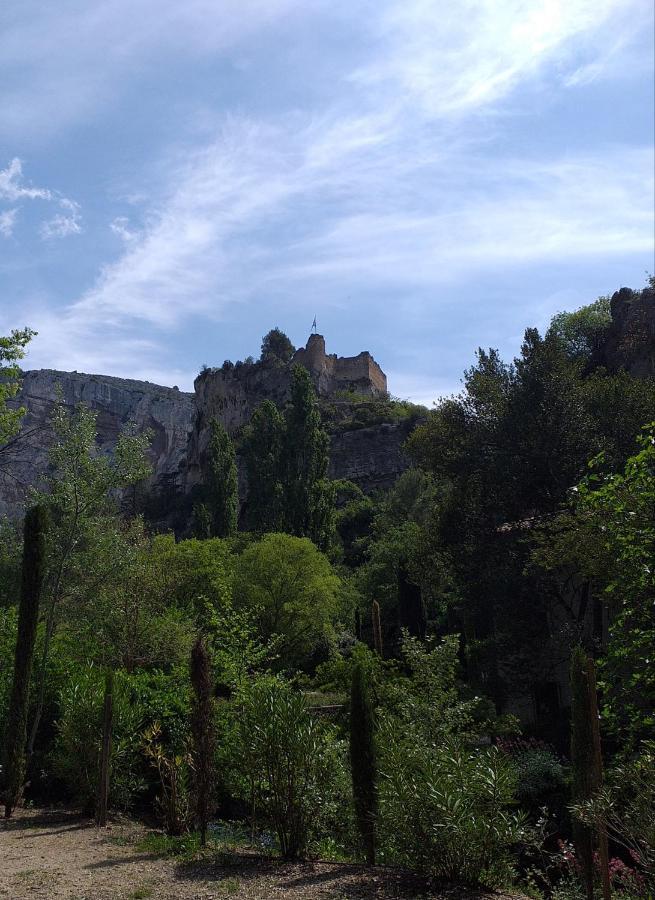 Maison Au Coeur De Fontaine De Vaucluse, Nichee Sur Le Rocher Et Surplombant La Sorgue מראה חיצוני תמונה