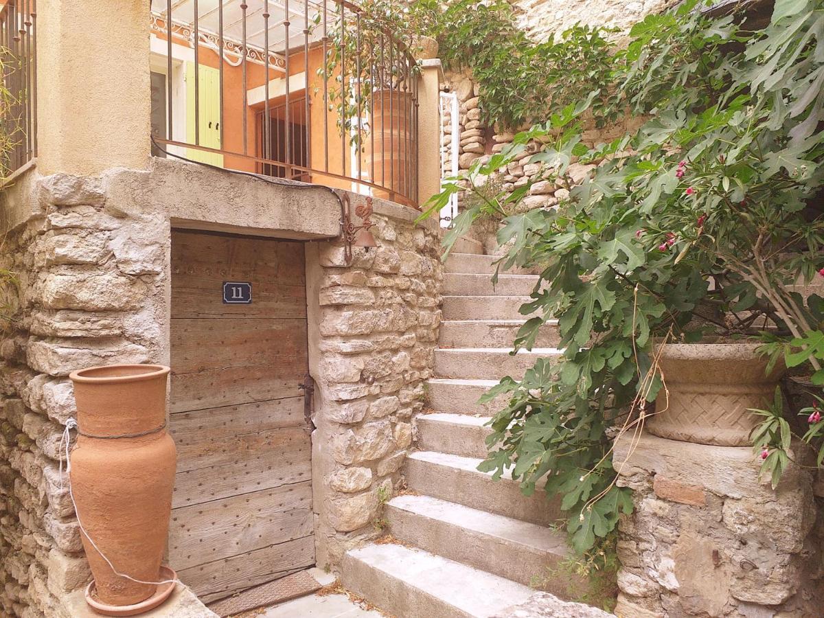 Maison Au Coeur De Fontaine De Vaucluse, Nichee Sur Le Rocher Et Surplombant La Sorgue מראה חיצוני תמונה
